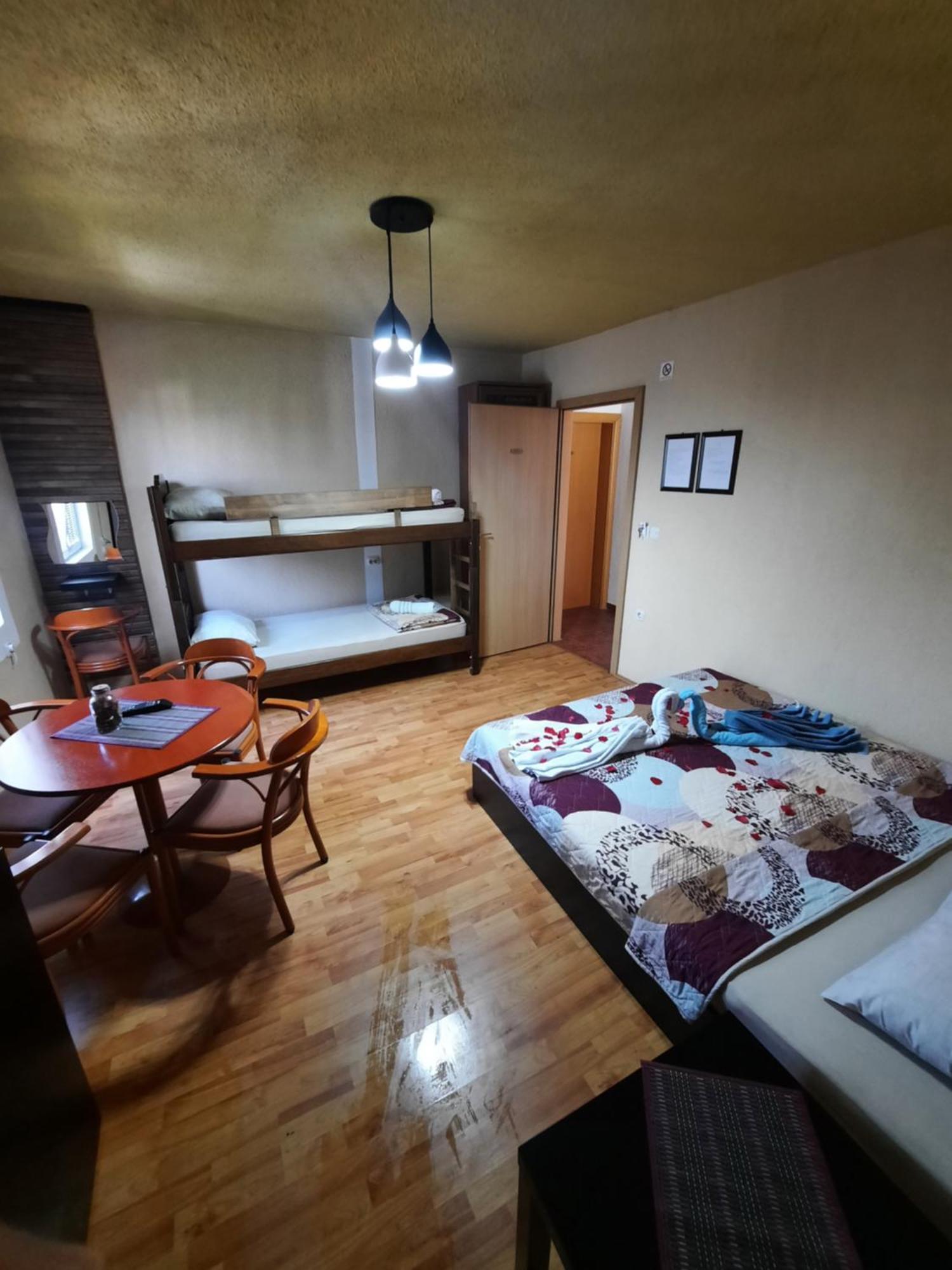 Apartment Jonoski Ochrid Pokoj fotografie